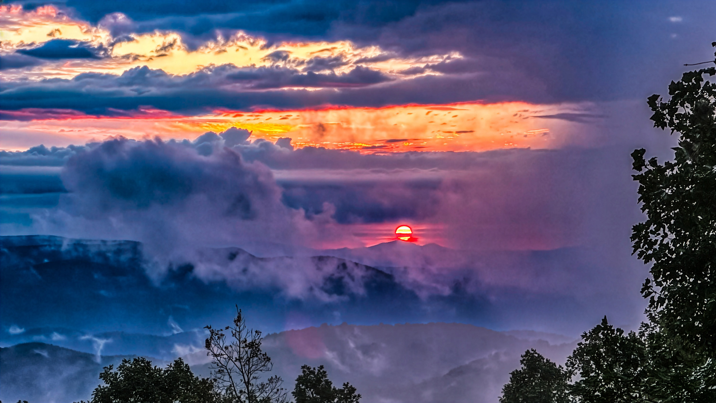 001 2025 09 01 blue ridge cloud inversion sunrise