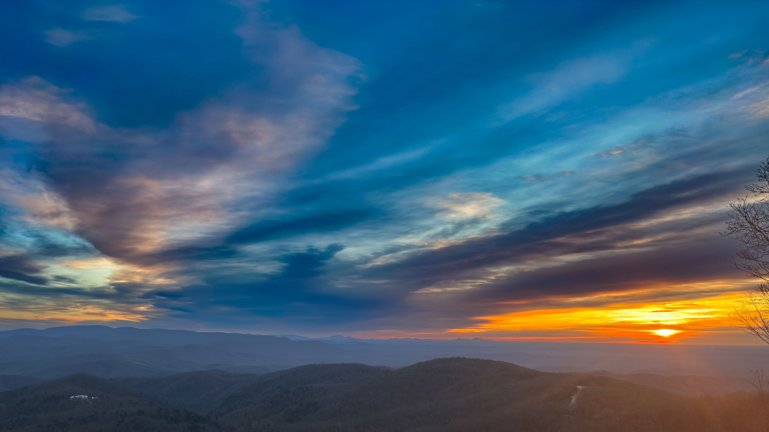 021 2026 01 28 sweeping winter clouds at blue ridge sunrise
