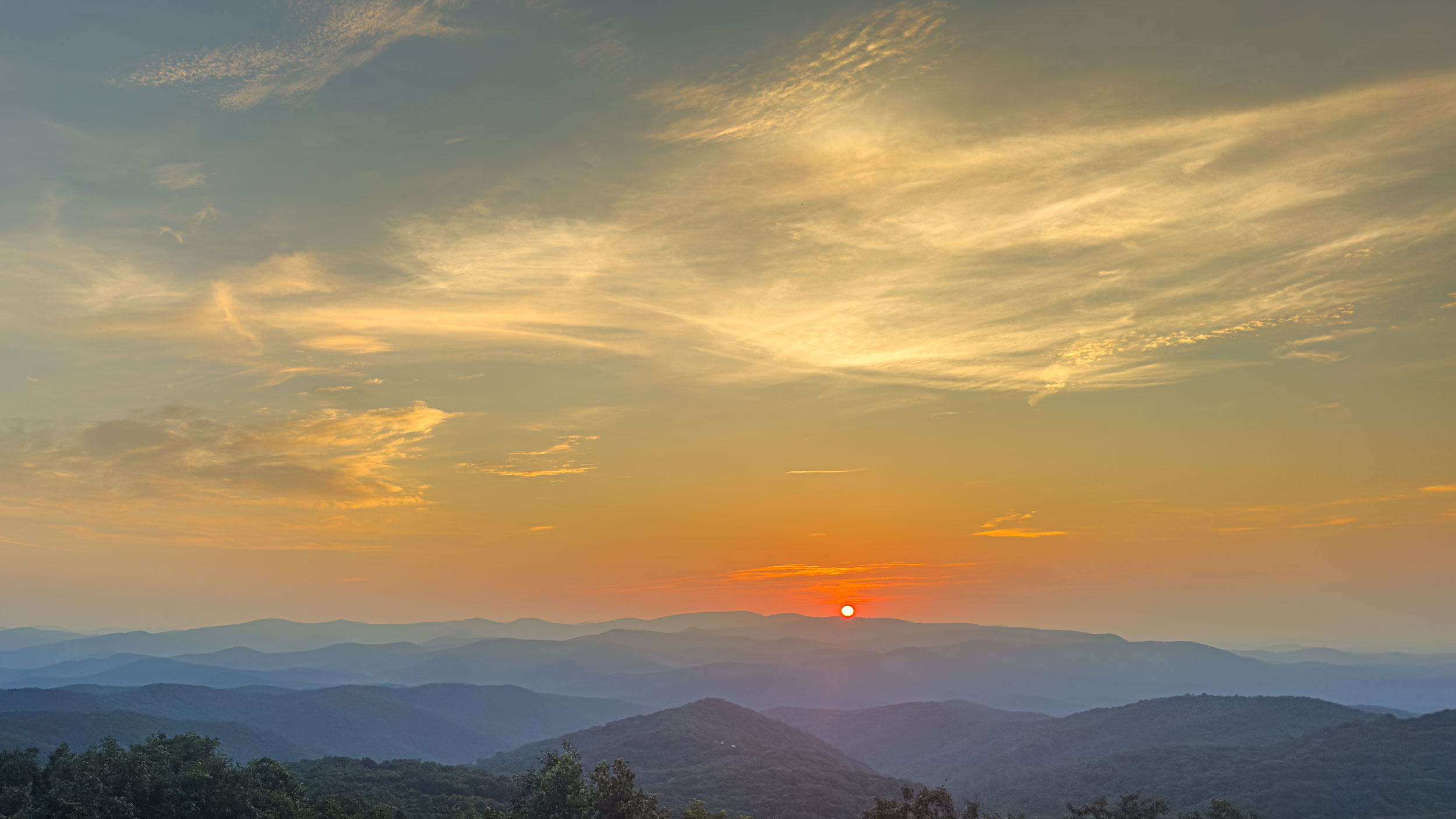 032 2026 07 03 wispy clouds at blue ridge sunrise